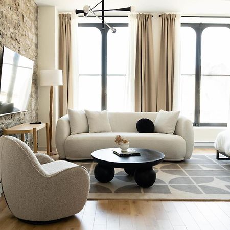 Maison Place Jacques-Cartier By Luxury In Transit Montreal Exterior photo