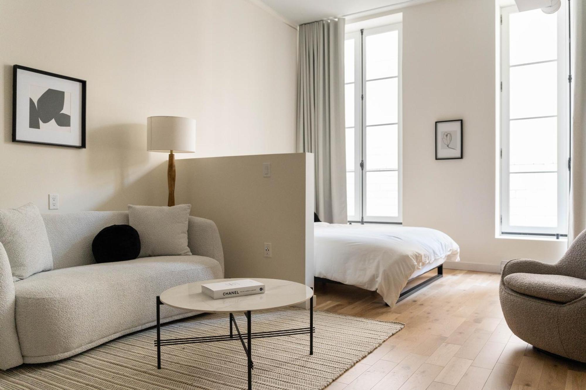 Maison Place Jacques-Cartier By Luxury In Transit Montreal Exterior photo