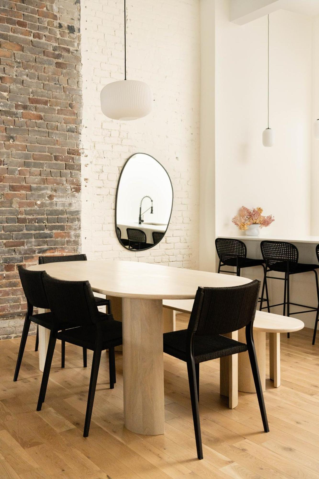 Maison Place Jacques-Cartier By Luxury In Transit Montreal Exterior photo
